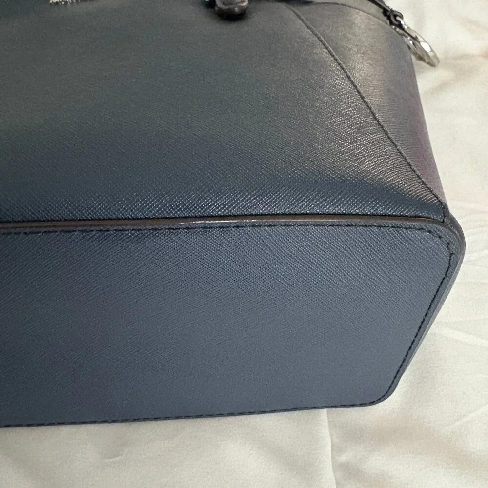 Michael Kors Charlotte Medium Tote Navy Saffiano Leather Top Zipper Travel Chic